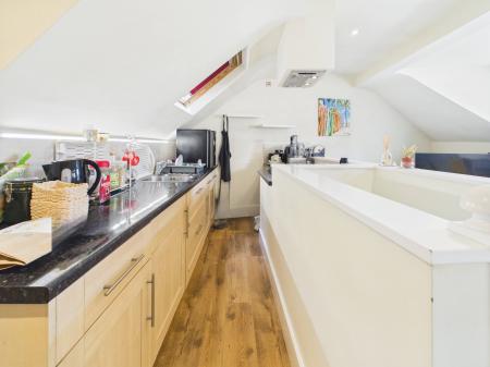 Flat Belmont Close in Harrogate