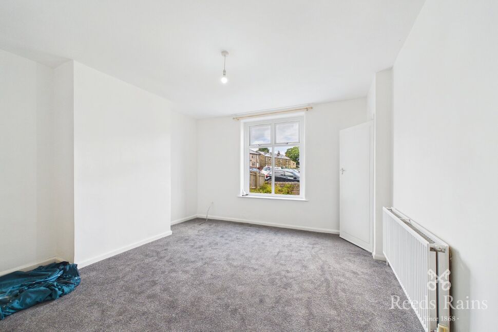 Flat Rose Avenue in Kirklees