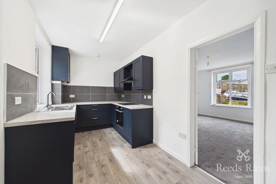 Flat Rose Avenue in Kirklees