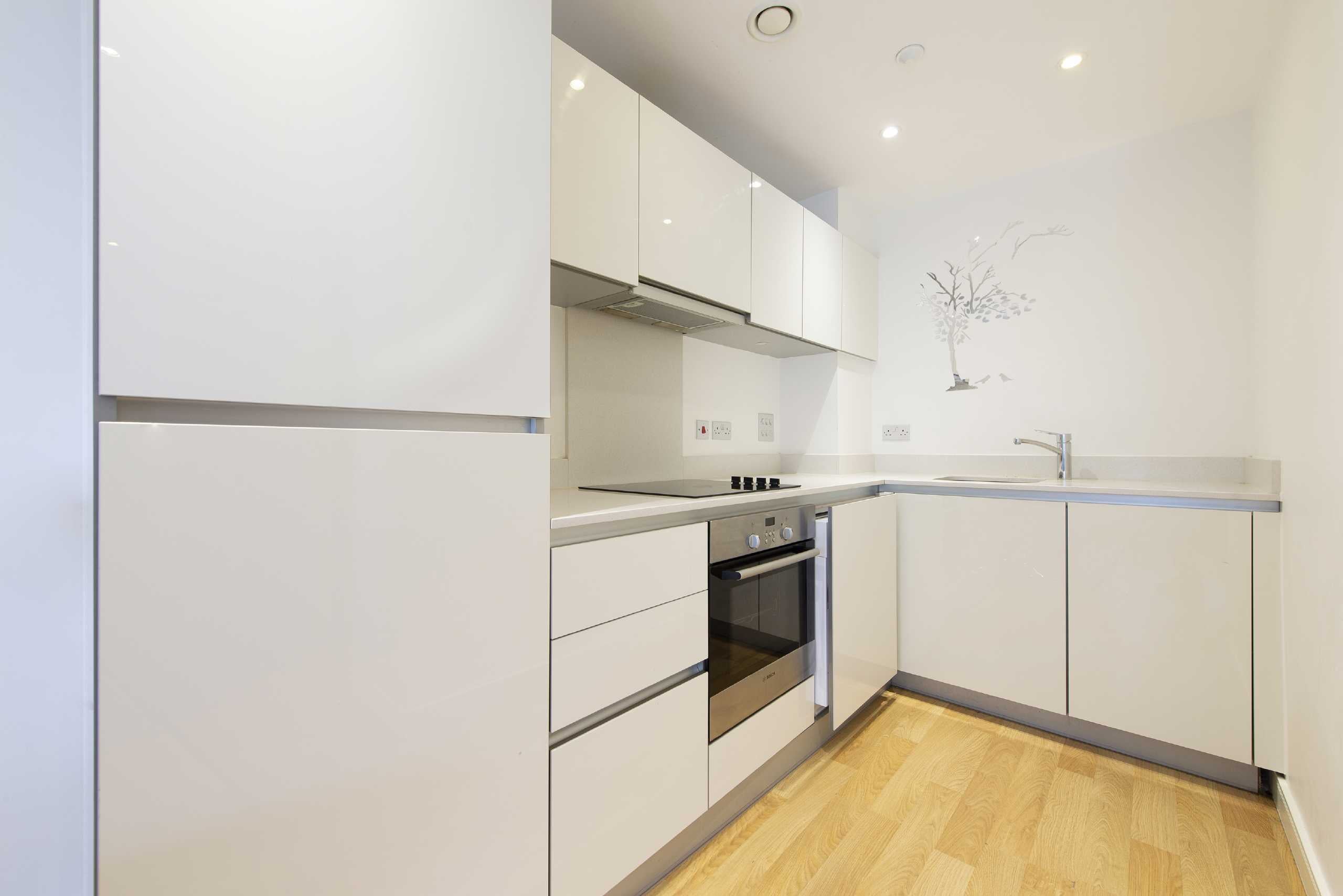 Flat Woodberry Grove in Greater London
