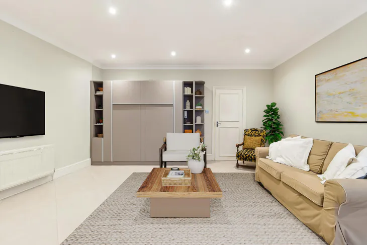 Flat Queen's Gate Terrace in Greater London