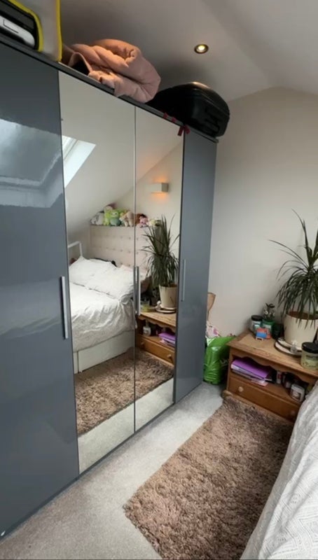 Room Kingston Road in Greater London