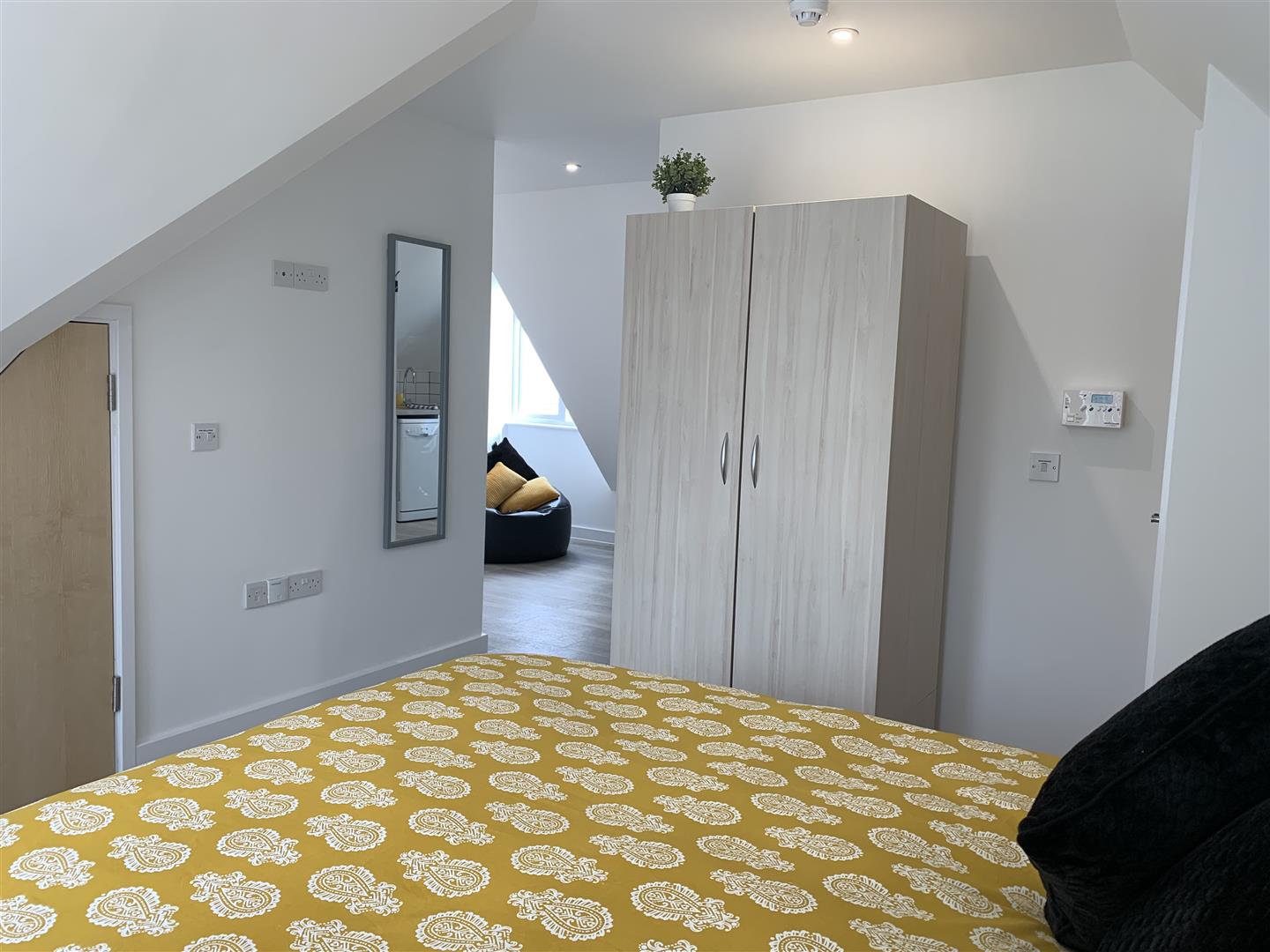 Flat Havelock Street in Canterbury