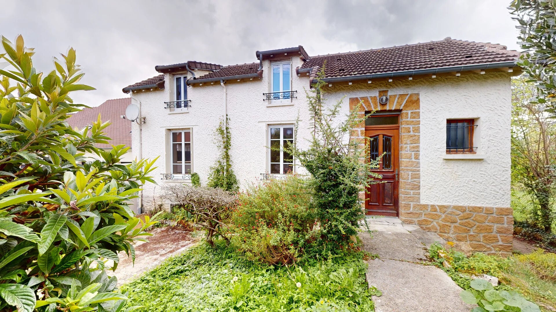 House Rue de Bellevue in Fontaine-le-Port