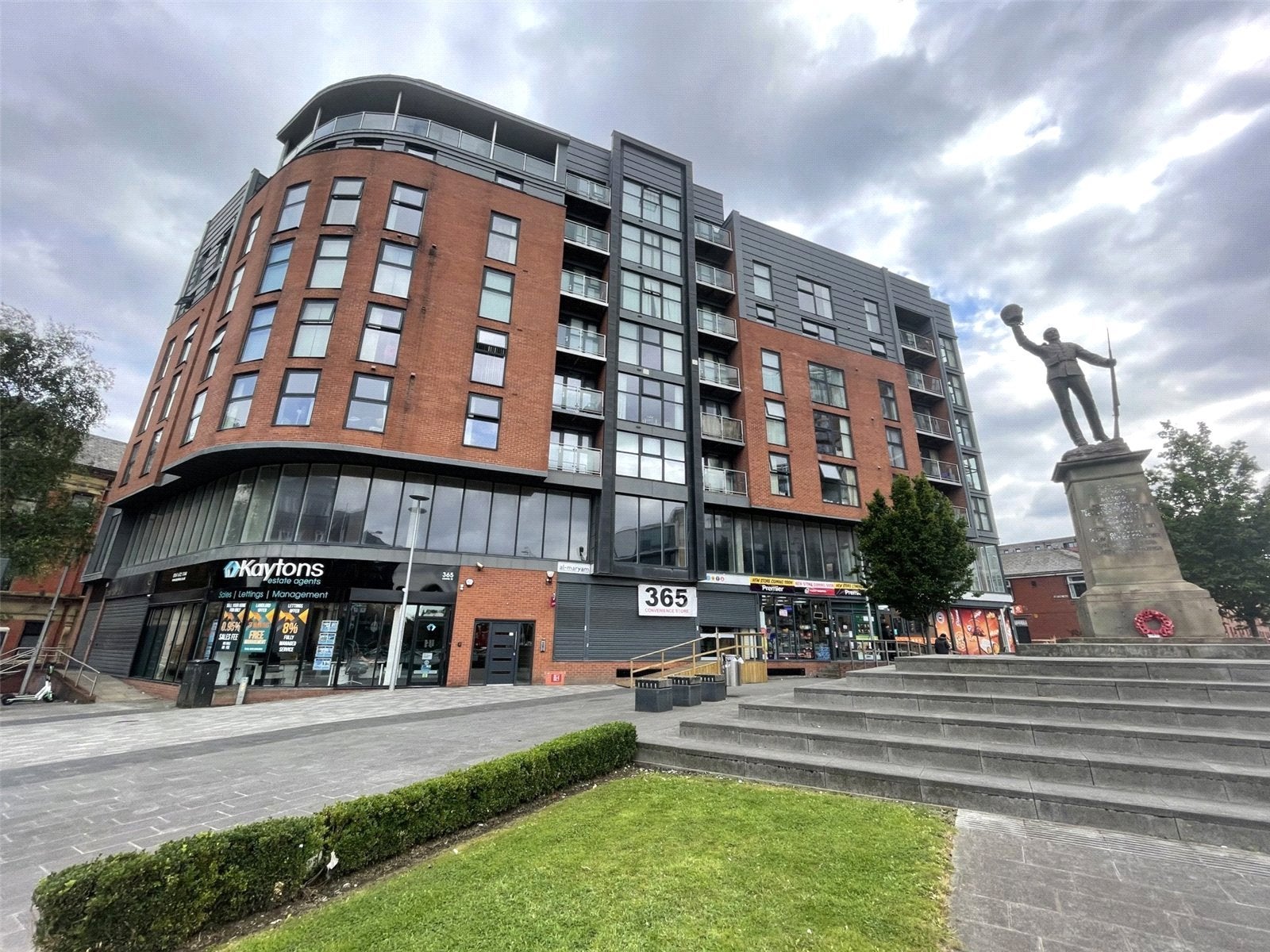 Flat Chapel Street in Salford