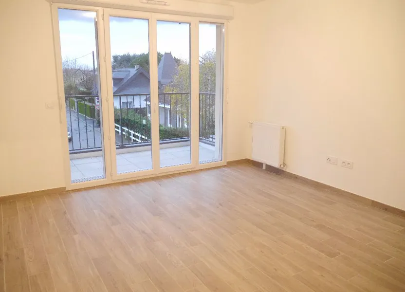 Flat Avenue du Chemin Vert in Le Plessis-Trévise