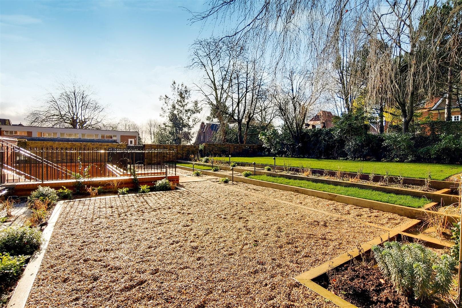 Flat Maresfield Gardens in Greater London