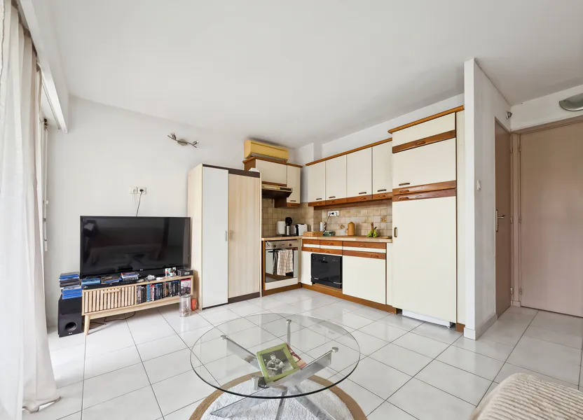 Flat Avenue de la Reine Astrid in Cannes
