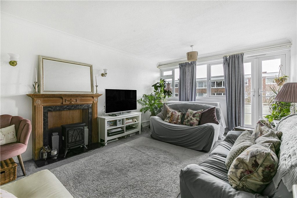 Flat Putney Hill in Greater London