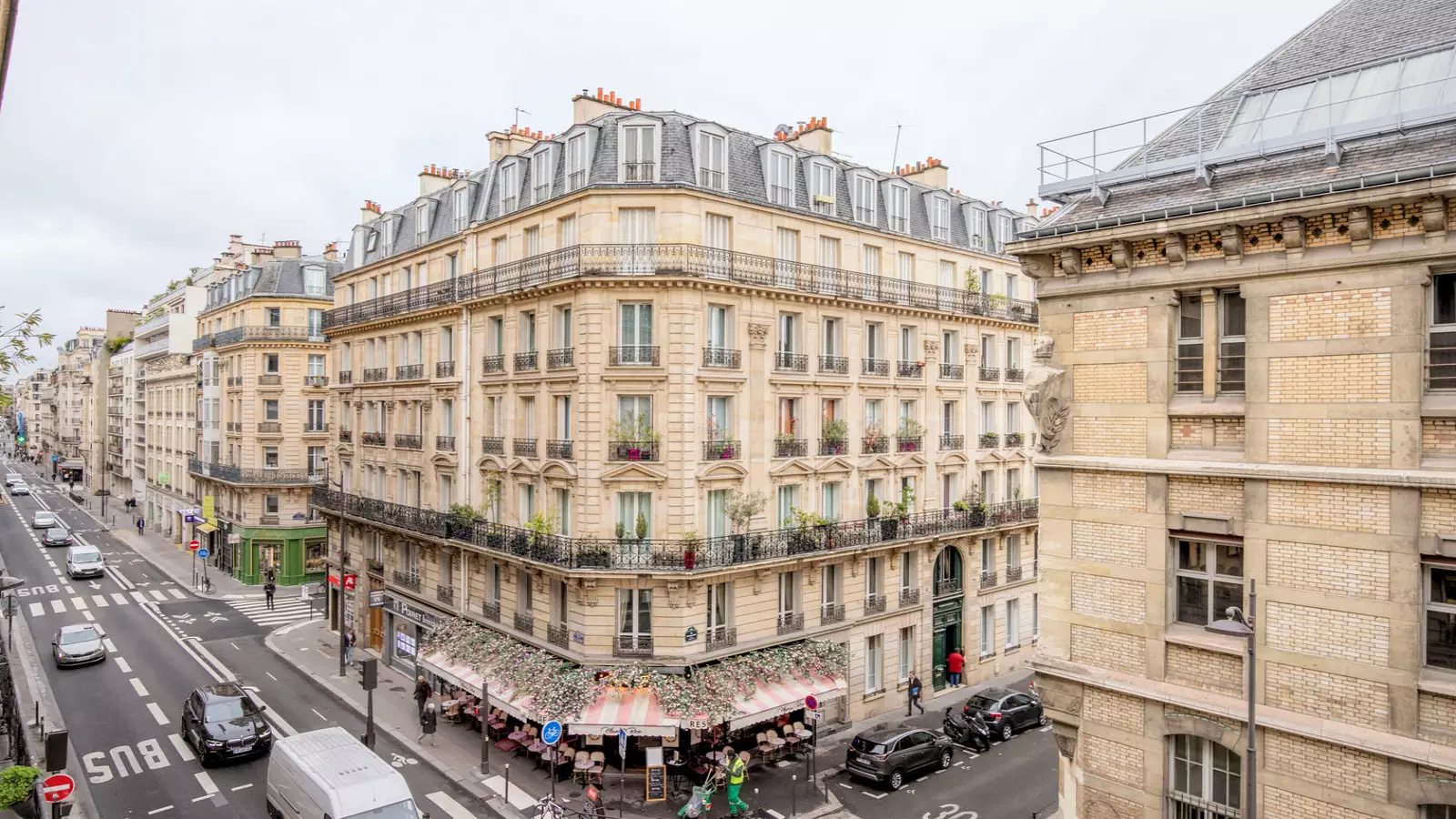 Appartement Rue Germaine de Staël à Paris