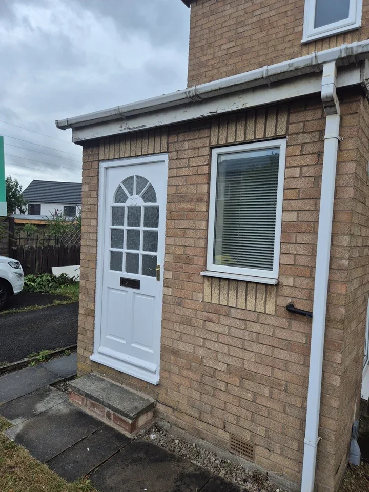 Flat Cloverlands Drive in Barnsley