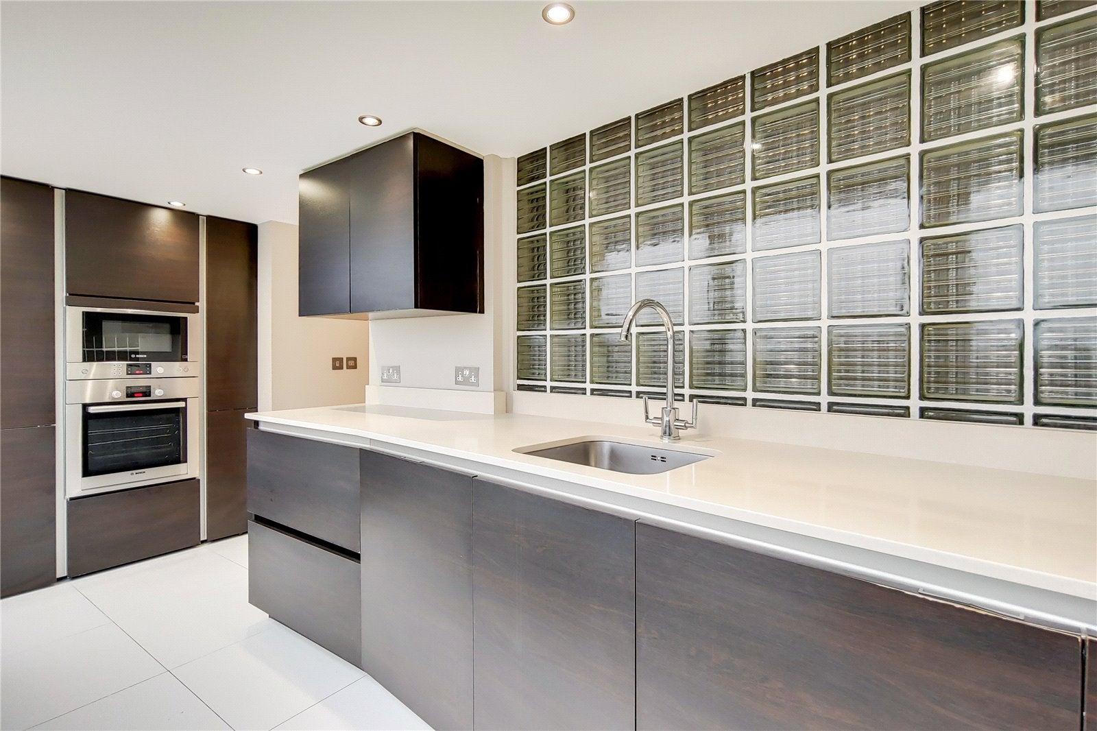 Flat Boydell Court in London