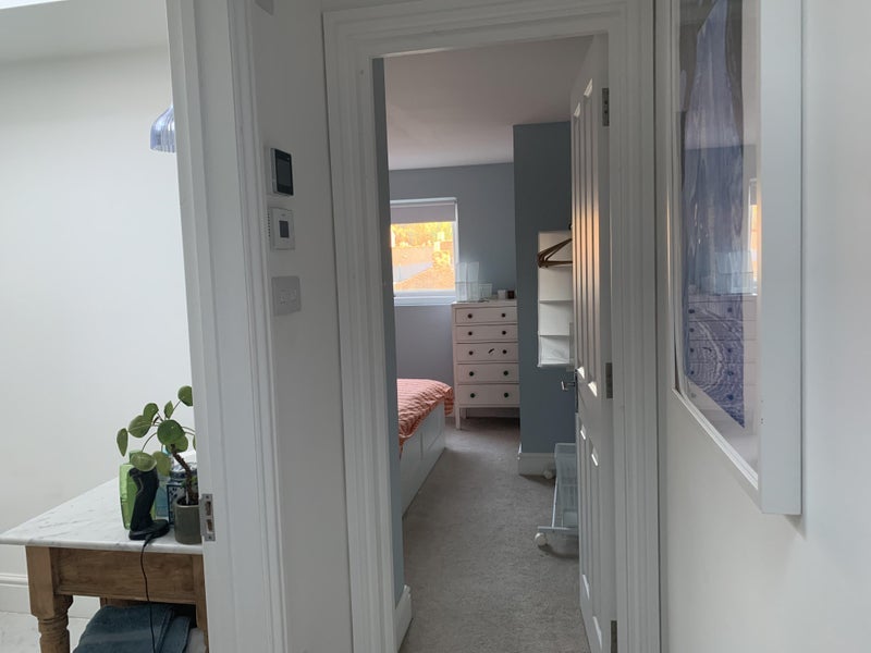 Room Ivydale Road in Greater London