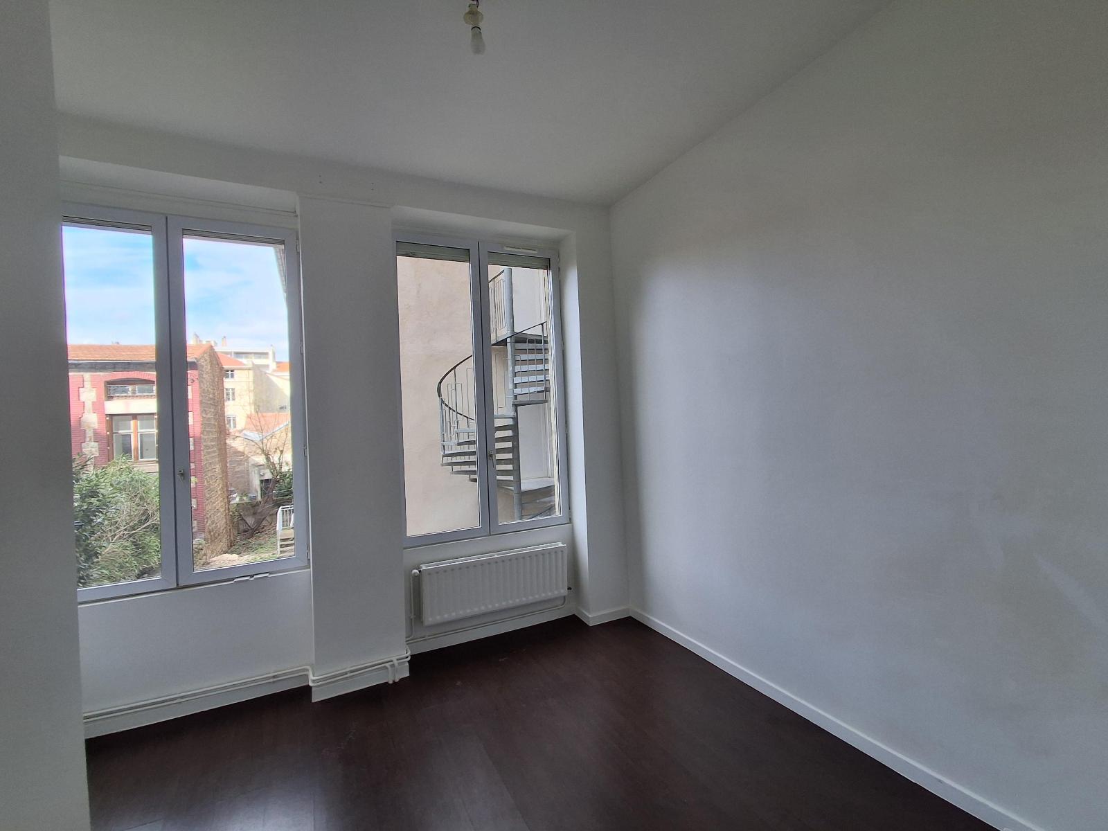 Appartement Rue Aristide Briand et de la Paix à Saint-Étienne
