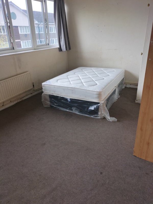 Room Allwood Close in Greater London