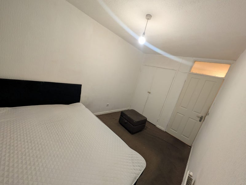 Room Allwood Close in Greater London