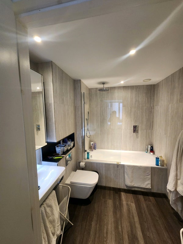 Room Nobel Way in Manchester