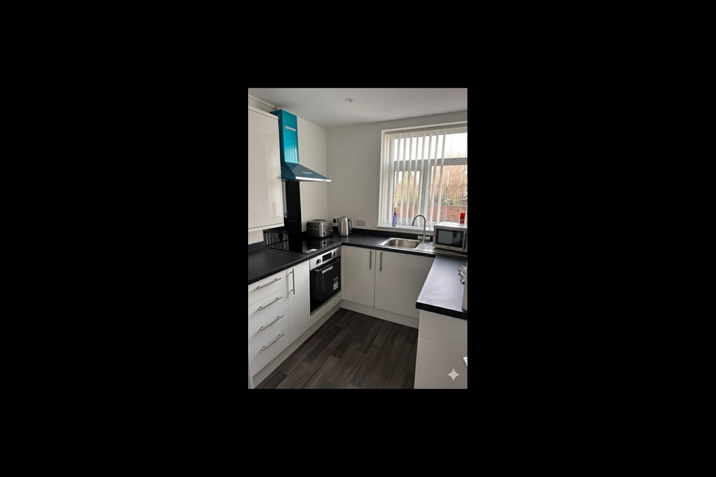 Room High Street in Connah's Quay