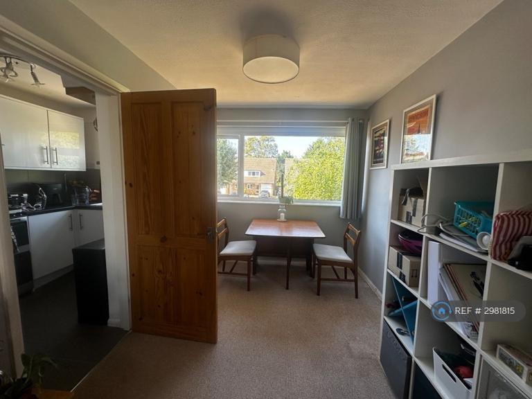 Flat Hazelbank Road in Borough of Runnymede