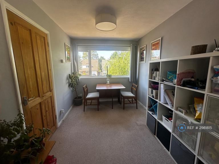Flat Hazelbank Road in Borough of Runnymede