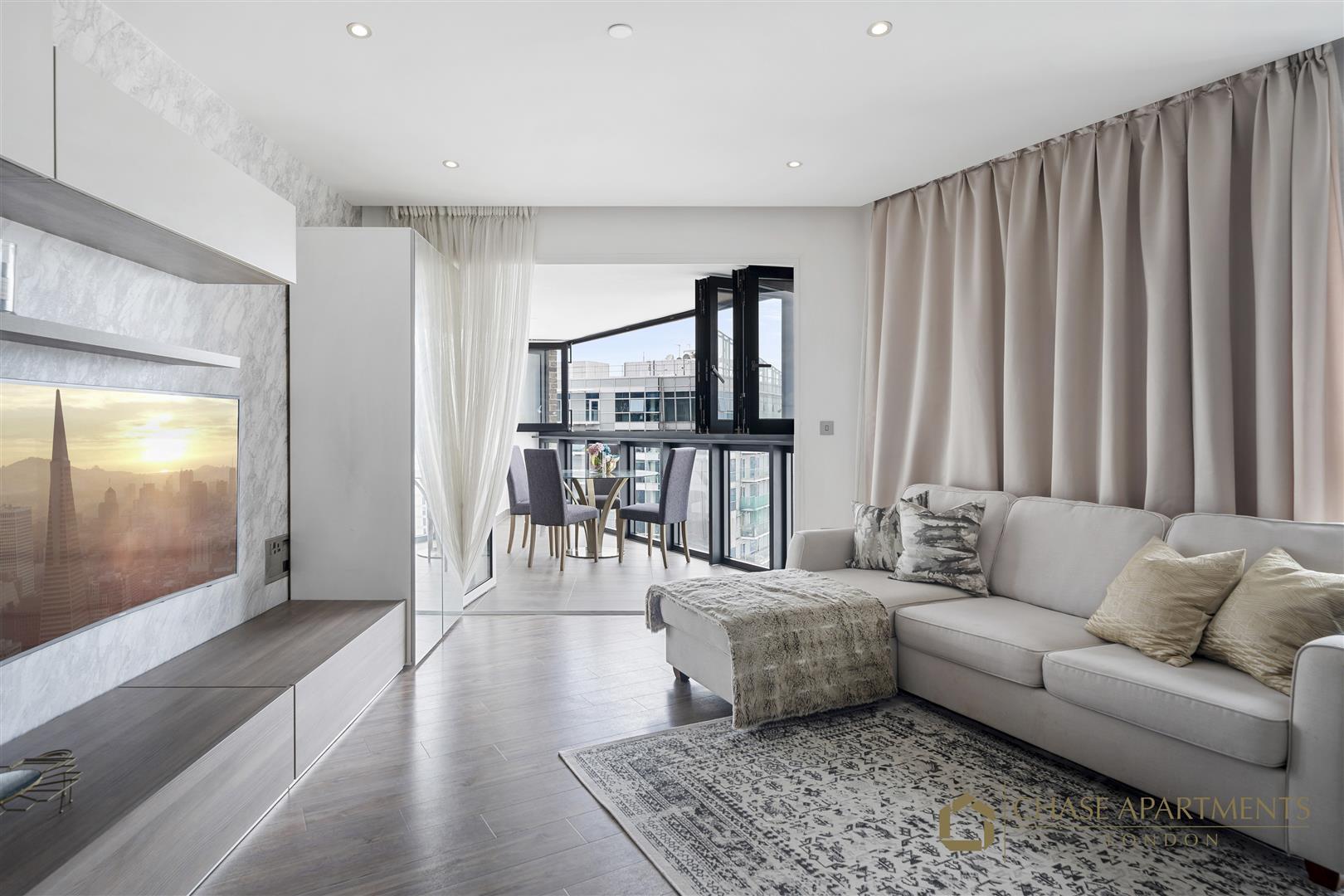 Flat New Drum Street in Greater London