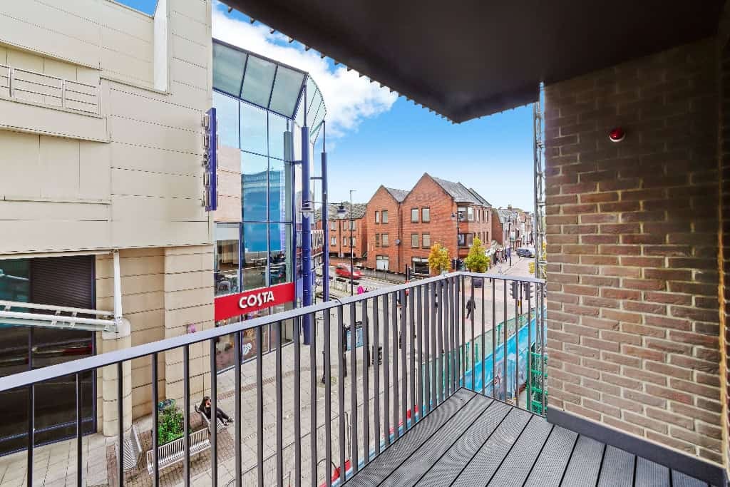Flat Nicholsons Lane in Maidenhead