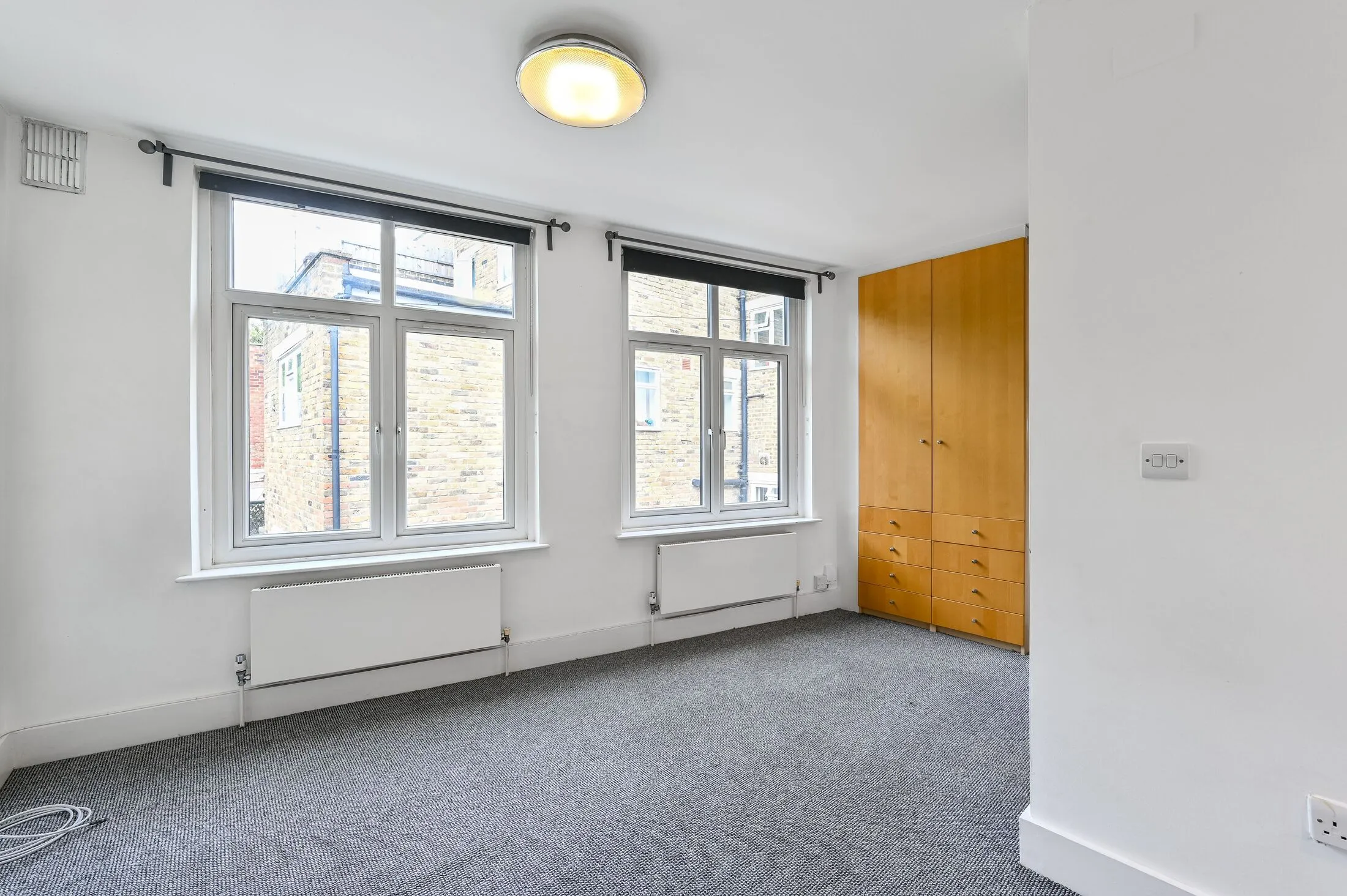 House Manse Road in Greater London