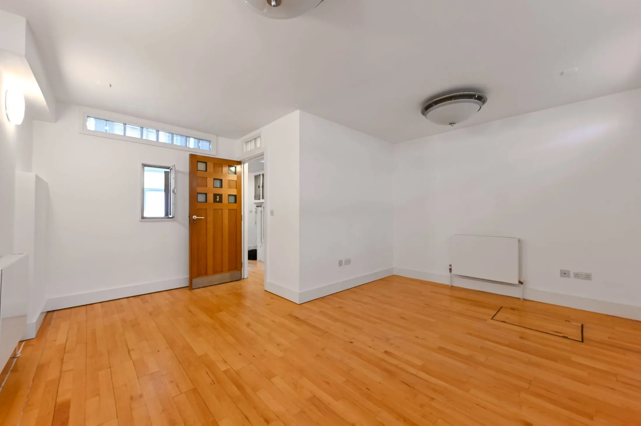 House Manse Road in Greater London