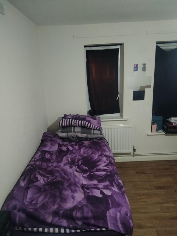 Room Beaumont Road in Greater London