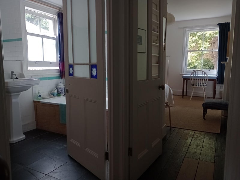 Room Arbuthnot Road in Greater London
