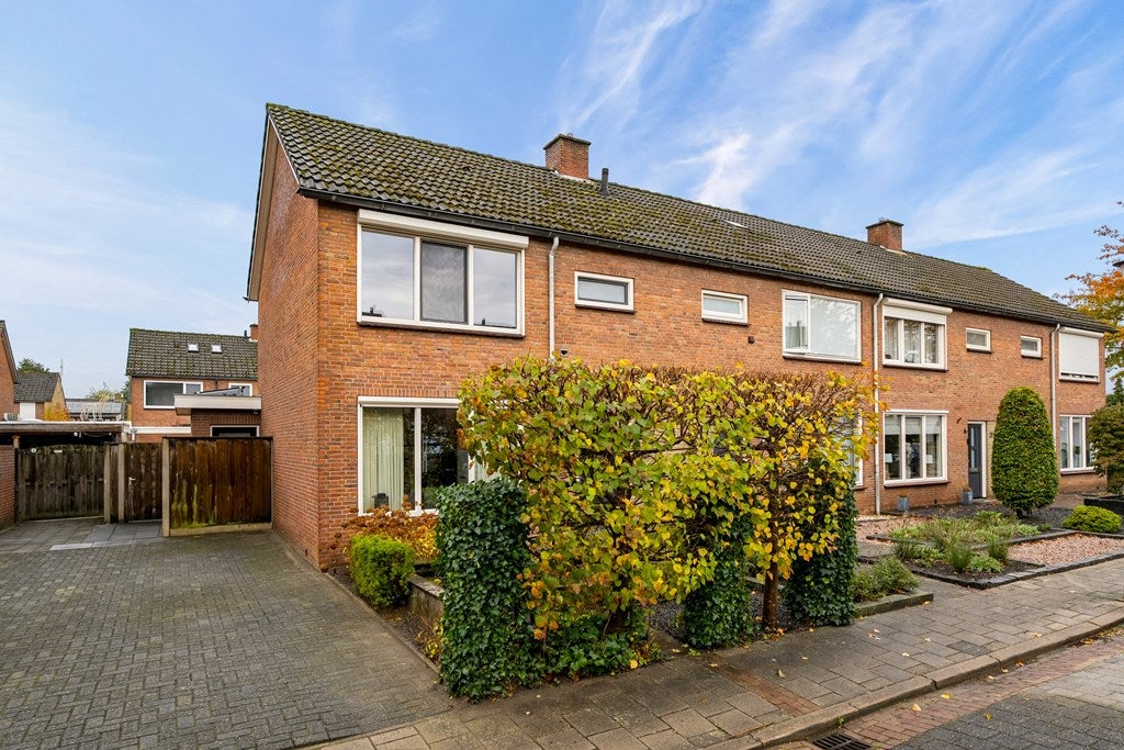 Huis Aronskelkstraat 25 in Denekamp