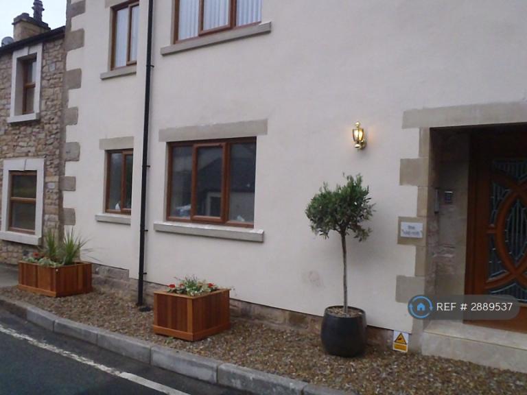 Flat Lower Road in Ribble Valley