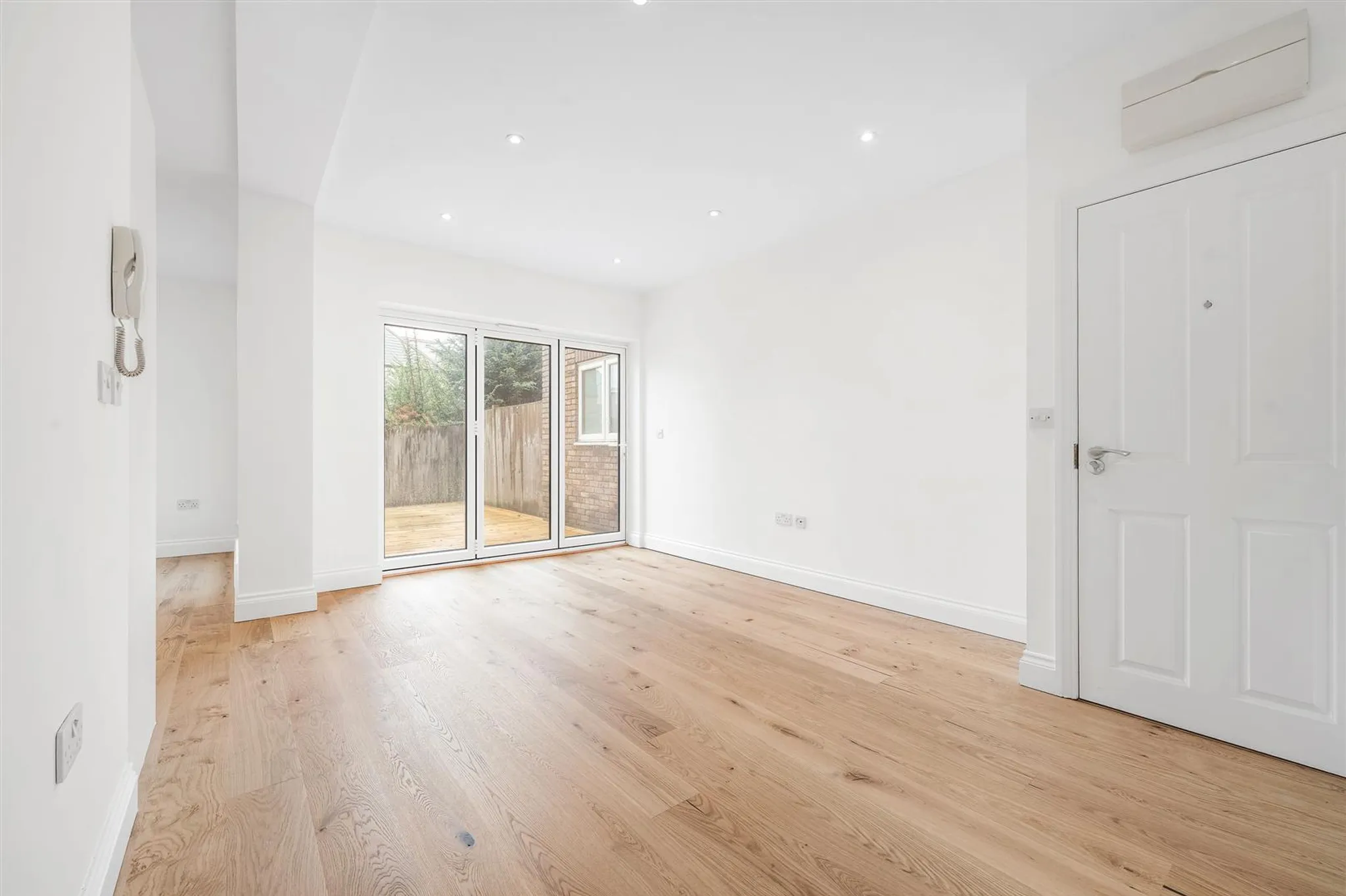 Flat Anerley Road in Greater London