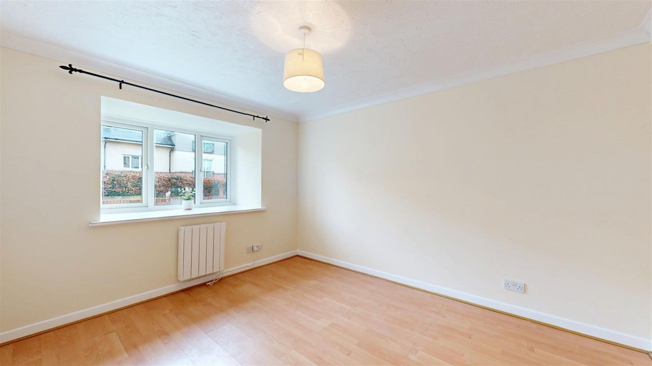 Flat Louviers Road in Weymouth