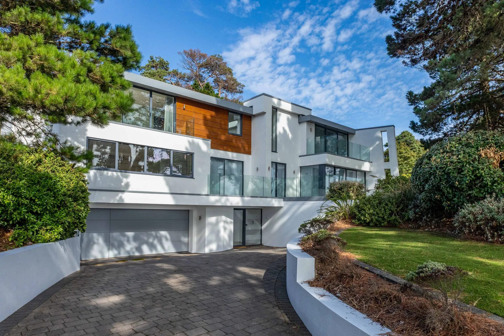 House Shore Road in Poole