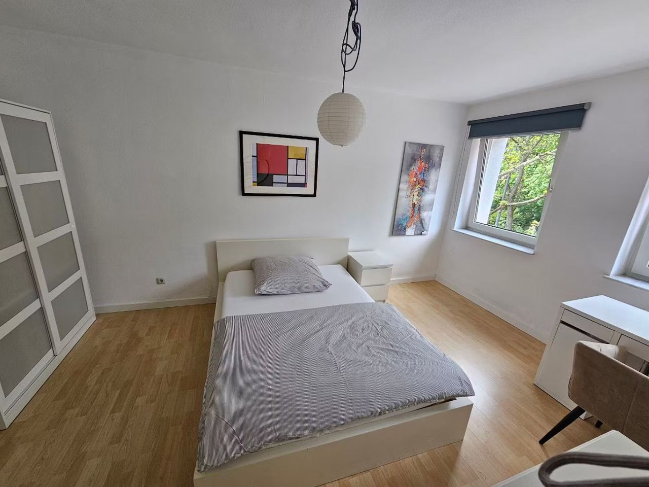 Zimmer Oeder Weg in Frankfurt am Main