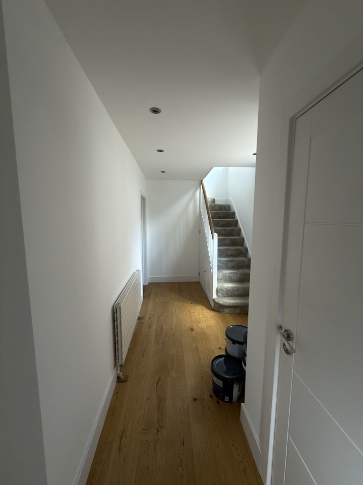 House Fairway Avenue in Greater London