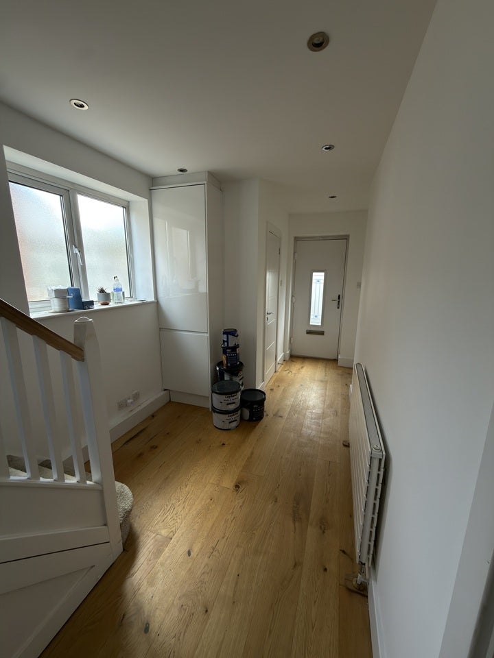 House Fairway Avenue in Greater London