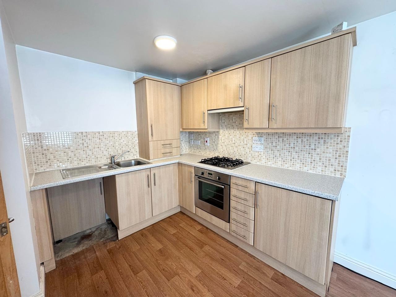 Flat Felthambrook Way in London