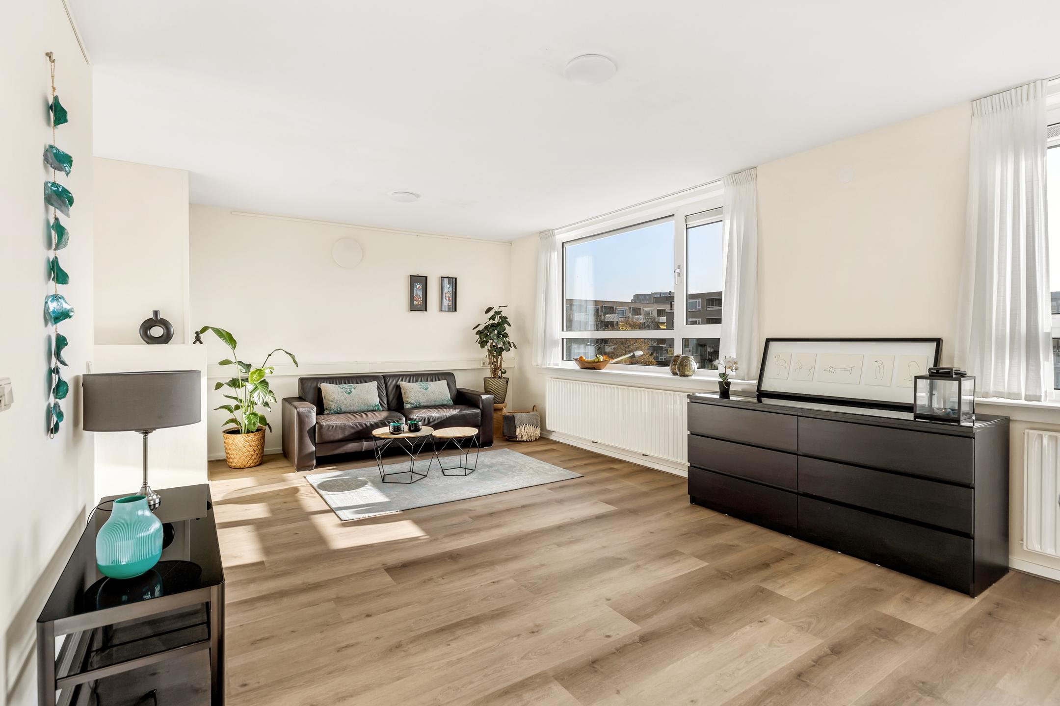 Appartement te koop: Van Riebeeckweg 43B, Hilversum