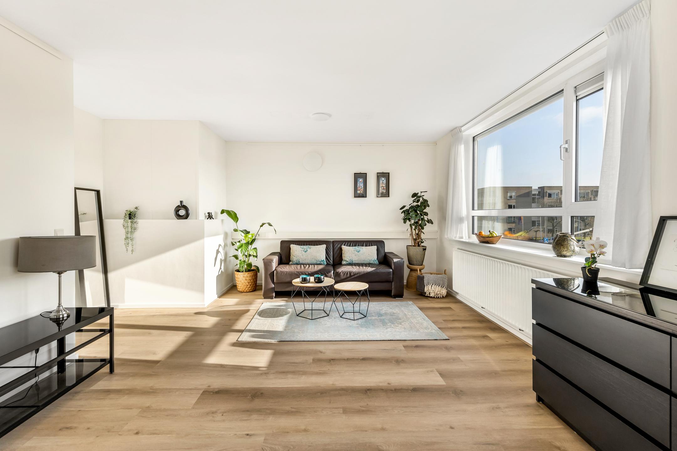 Appartement te koop: Van Riebeeckweg 43B, Hilversum