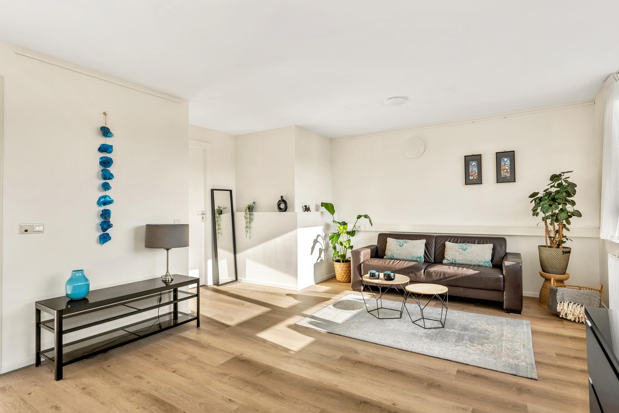 Appartement te koop: Van Riebeeckweg 43B, Hilversum