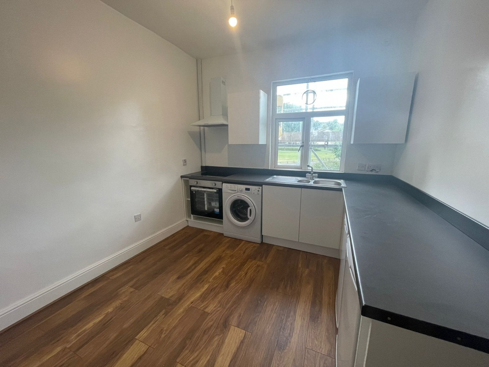 Flat Meanwood Road in Leeds