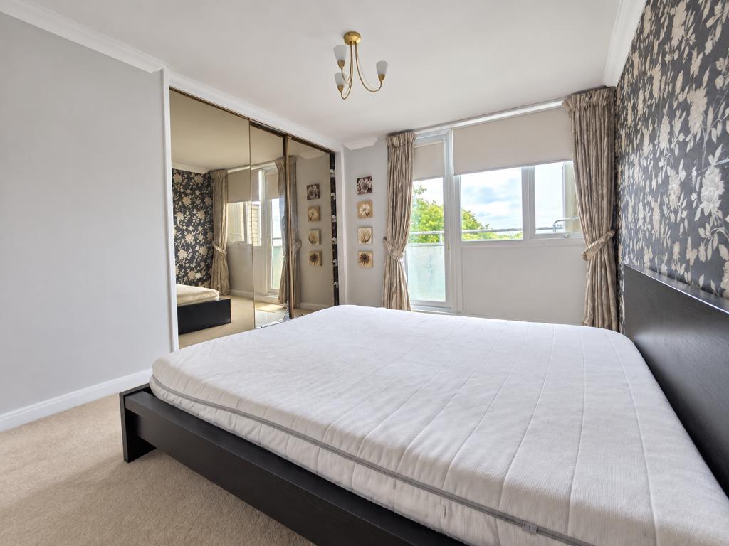 Flat Chichester Road in Southend-on-Sea