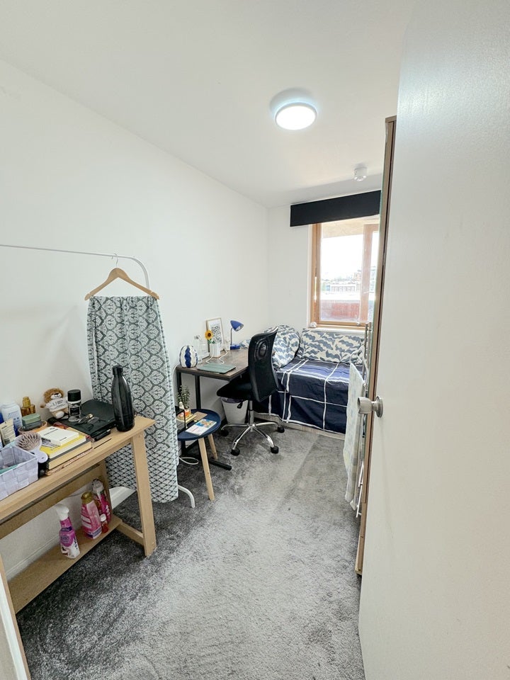 Room St. Pancras Way in Greater London