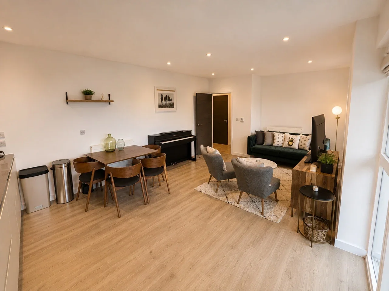 Flat Hatcham Street in Greater London