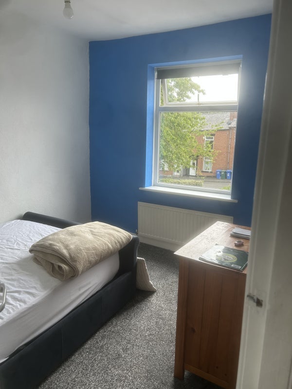Room Wellington Street in Chorley