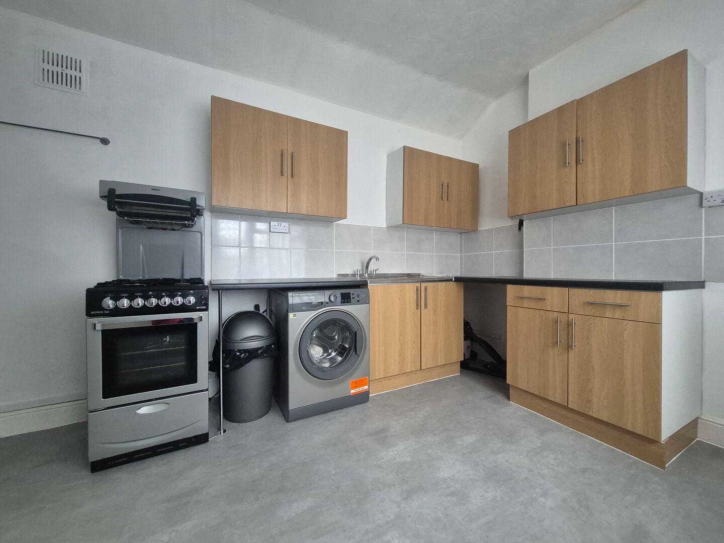 Flat Tettenhall Road in Wolverhampton