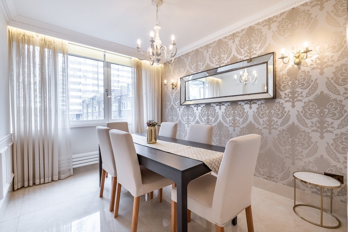Flat Cambridge Square in City of Westminster