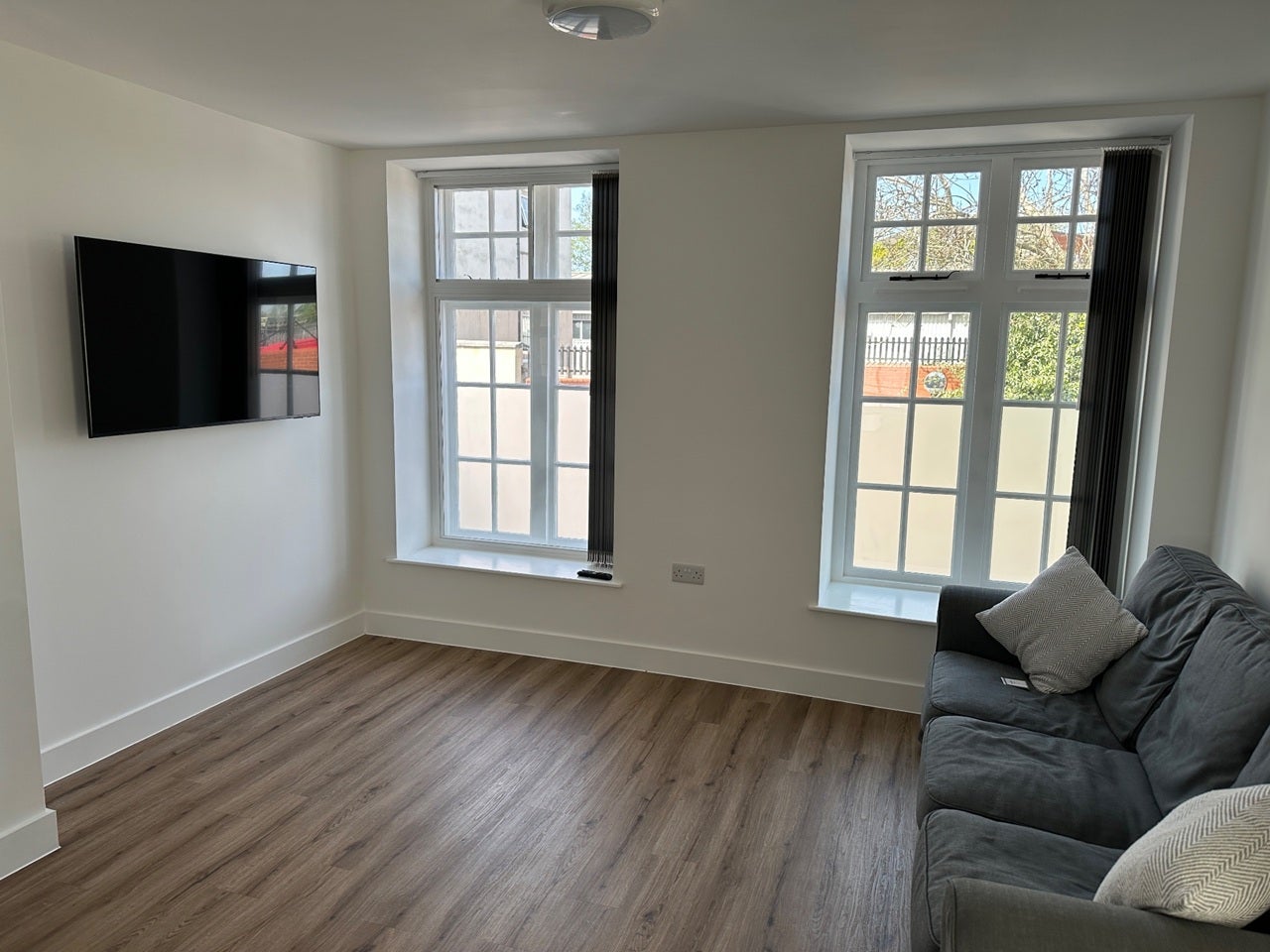 Room Smyths Close in Bristol